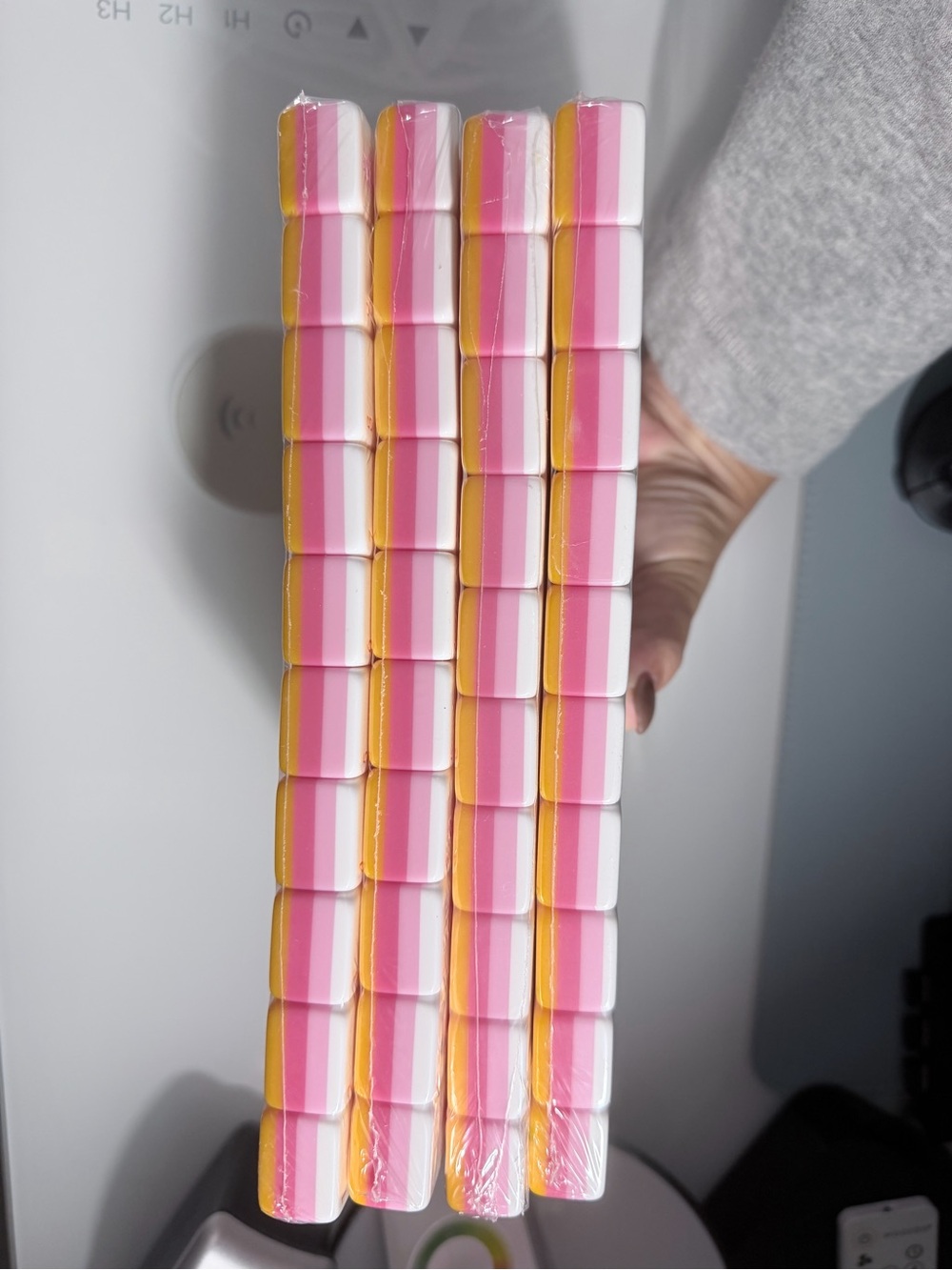 Pink Mahjong Tile Set - Picture 9 of 10